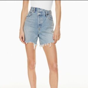 AGOLDE - Criss Cross Denim Short in Symbol. Women’s size 30